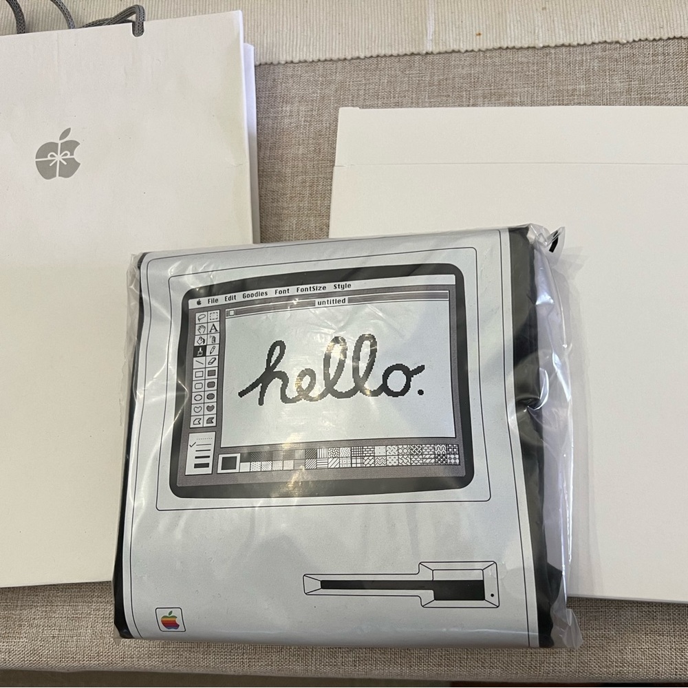 Apple T-shirt